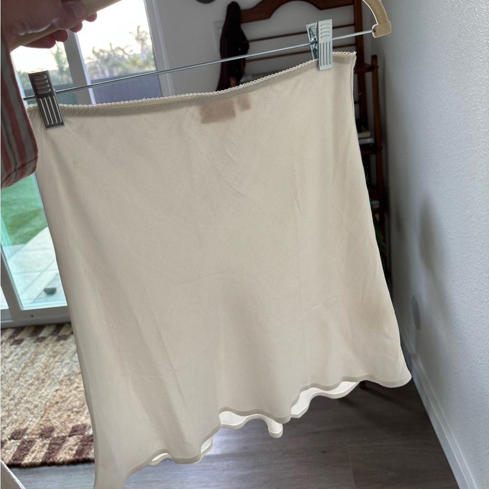 VINTAGE LOVER BIAS CUT MINI SKIRT WHITE